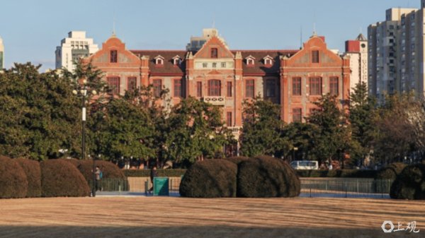 东方财富创始人其实，回馈母校市值4.5亿元股份