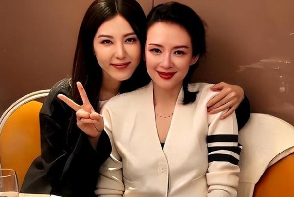 她是两百年难遇的美人，靠美貌“征服”无数男人，如今49岁仍未婚